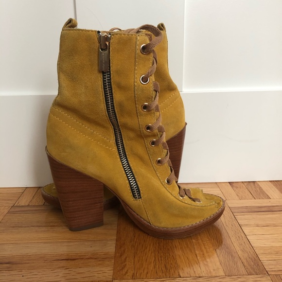 Michael Kors Lace up Bootie - Picture 4 of 5